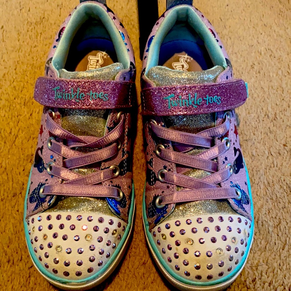 Twinkle toes gently used